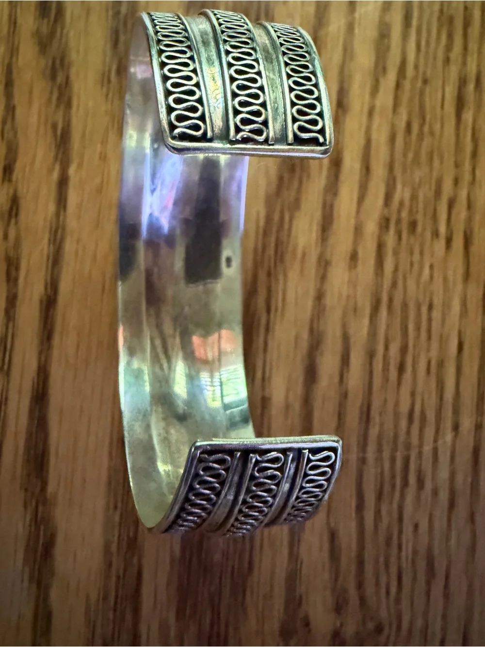 Beautiful Sterling Silver 925 Cuff with Inlay Detail - 1” wide
